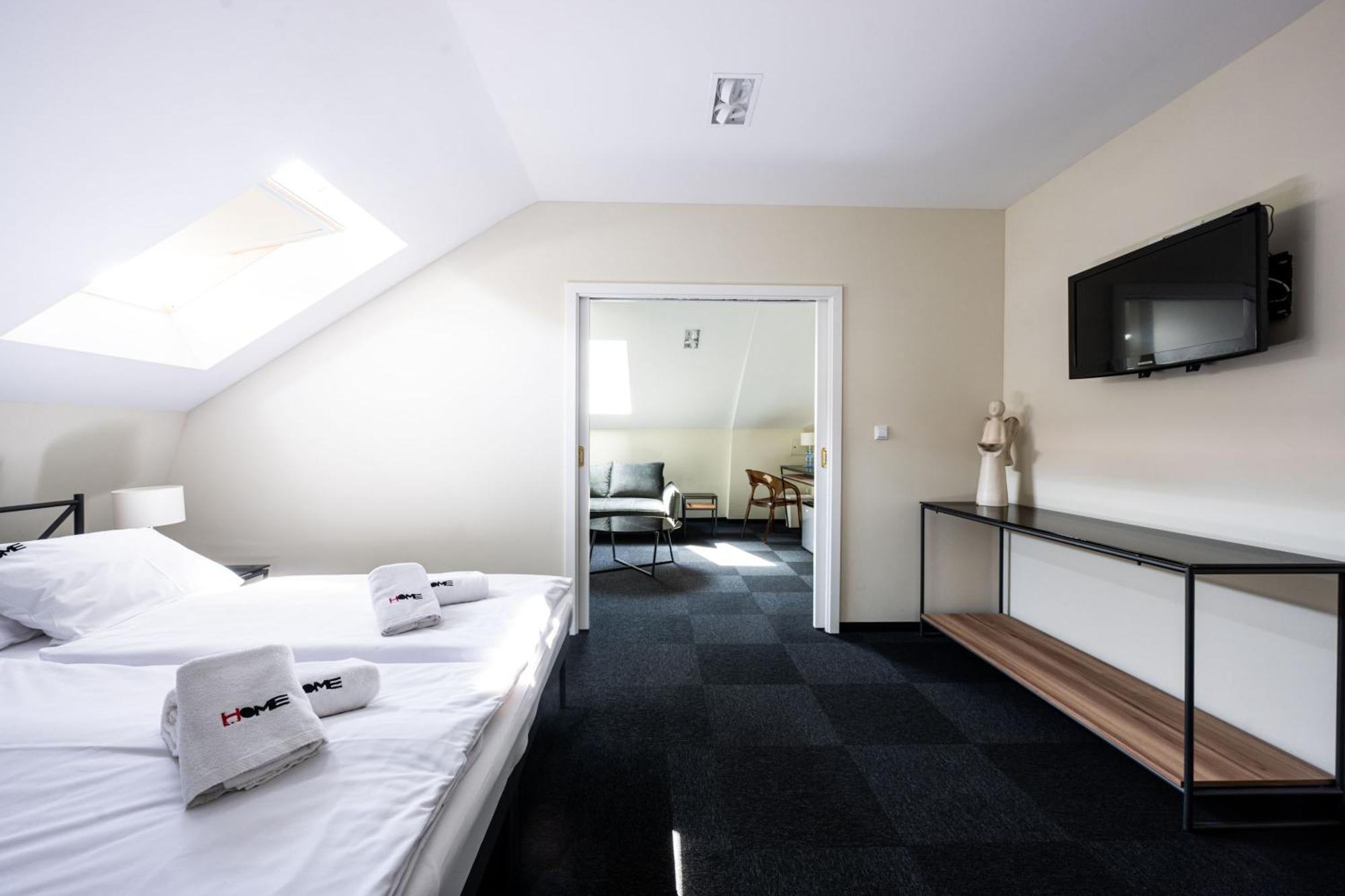 Aparthotel Home Aparthotel 4*