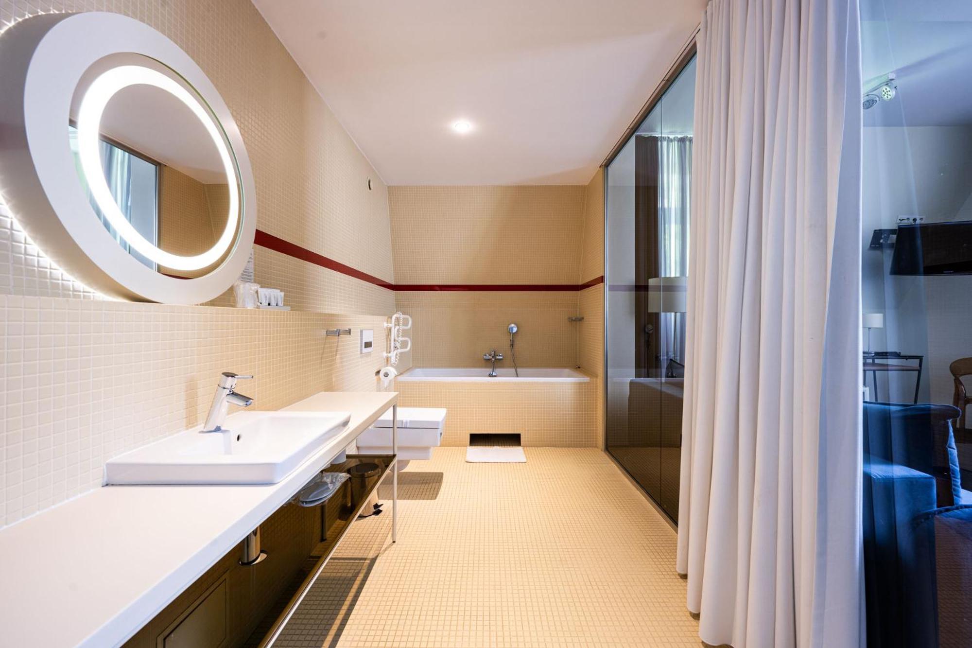 Aparthotel Home Aparthotel 4*