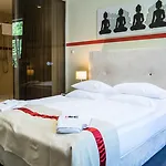Home Aparthotel
